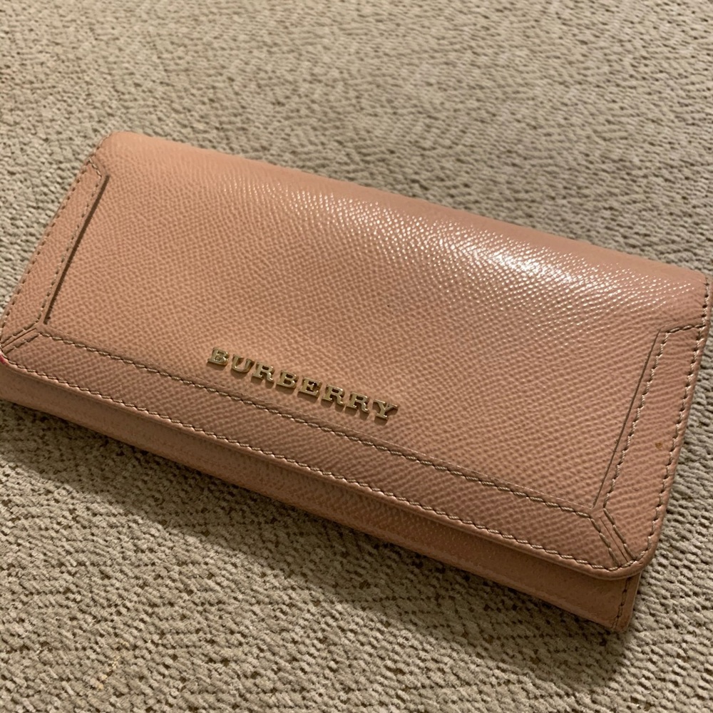 Burberry dusty rose wallet